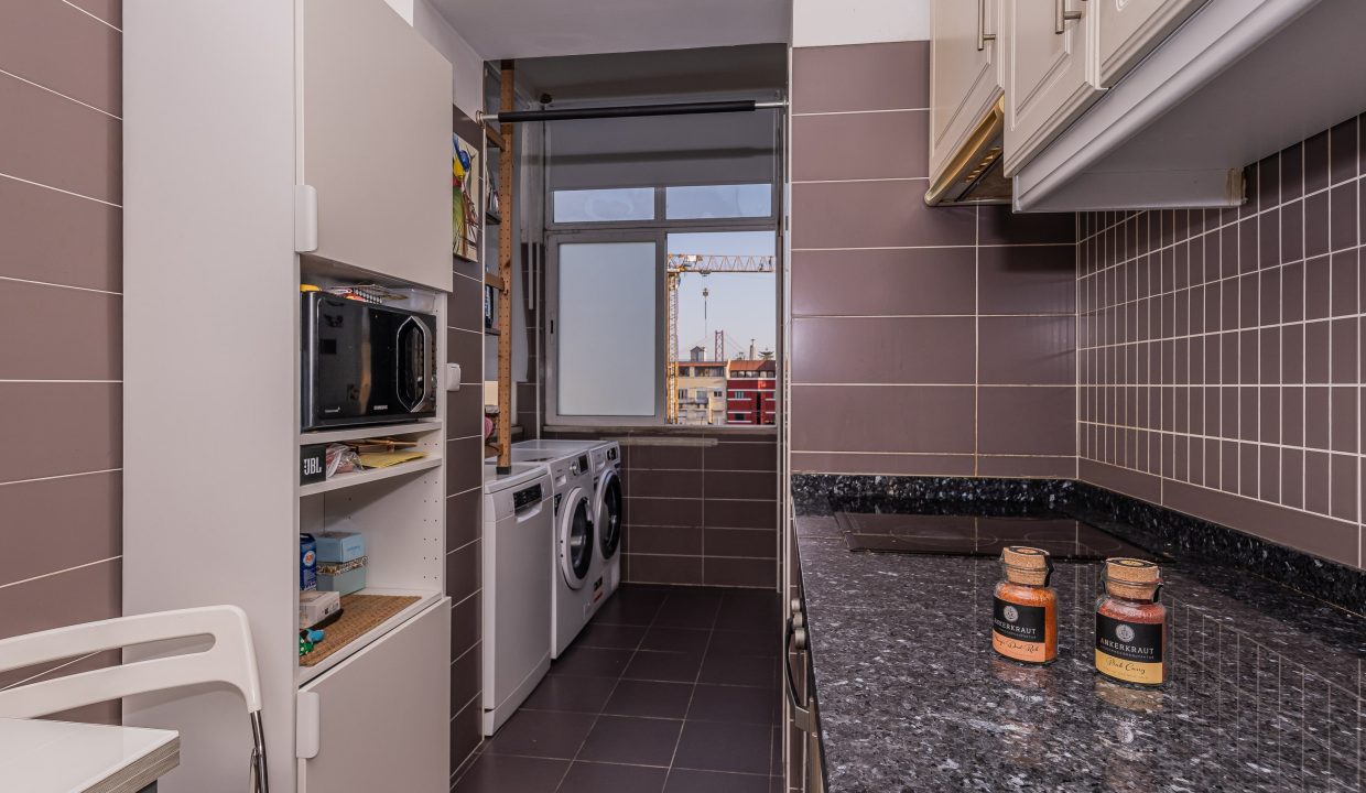 Remax EA 1 - t2+ - Ajuda - 20230216-25-min