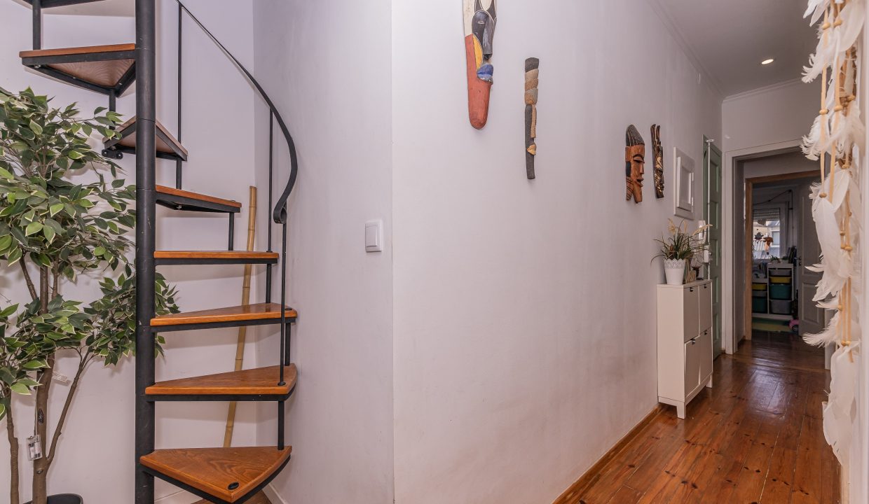 Remax EA 1 - t2+ - Ajuda - 20230216-4-min